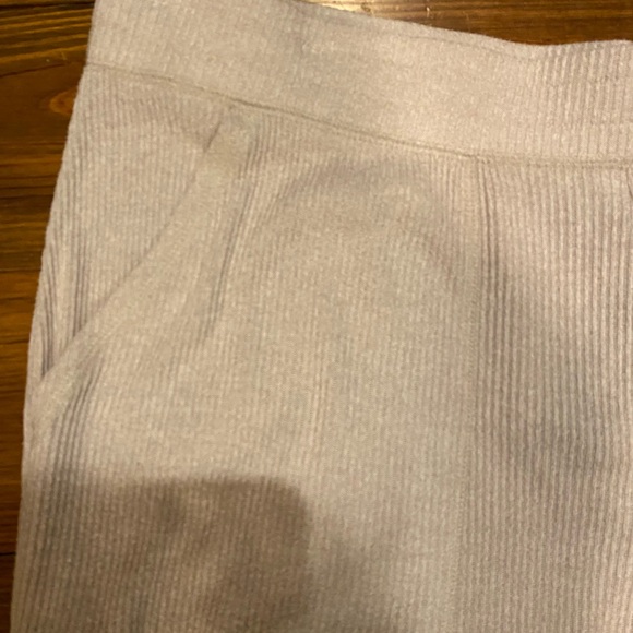 Express Ladies Oatmeal Ribbed Jogger Pants NWT Size XL - Picture 4 of 5